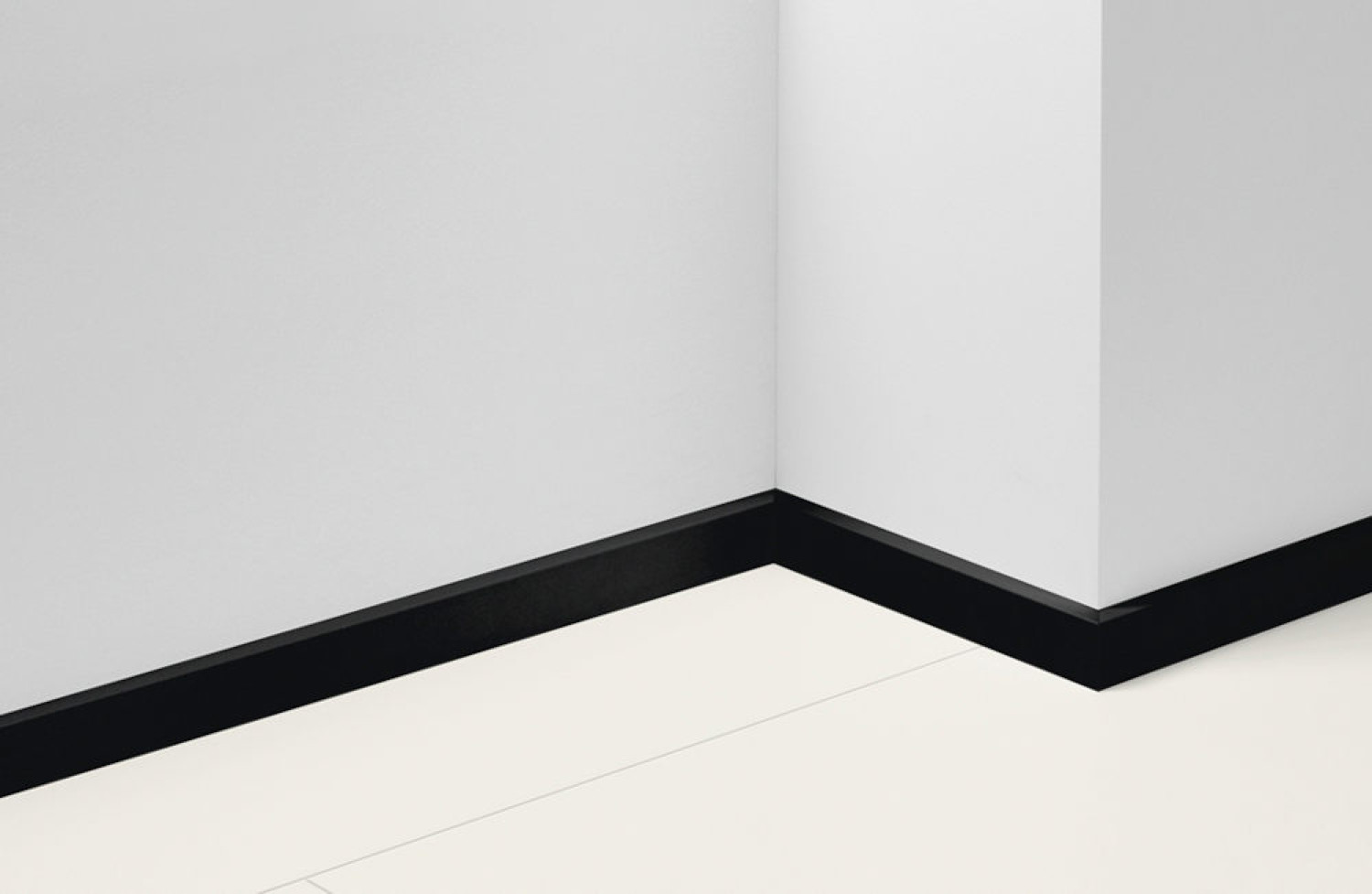 PARADOR Sockelleiste, schwarz, MDF, LxHxT: 220 x 4 x 1,6 cm