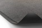 Detailbild mit Ansicht von Ober- und Untermaterial von Fußmatte ColourLine 012 grau - Entrada